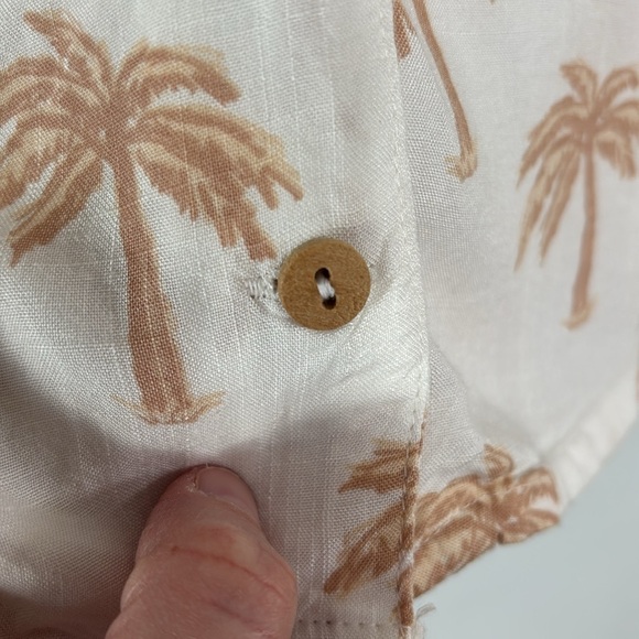 Midnight Sky Tan/White Tropical Palm Tree Print Cropped Button Down Top Size M - Picture 6 of 6
